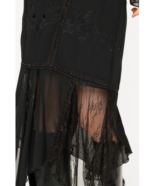 SLY(スライ)の「LACE DOCKED SHEER HEM SK レースドックトシアーヘムスカート 秋服(スカート・レディース・ブラック/ベージュ・1/2)」の9枚目の写真