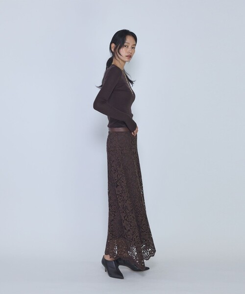 1er Arrondissement(プルミエアロンディスモン)の「ウールチューブラークルーネックトップス(Tシャツ/カットソー・レディース・ブラウン/オフホワイト/ブラック・FREE)」の22枚目の写真