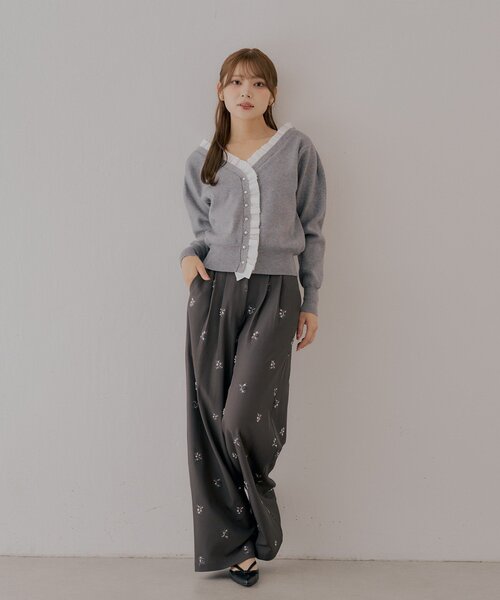 Chico(チコ)の「【SALON by Chico】前後2WAYフリルデザインカーディガン(カーディガン/ボレロ・レディース・チャコールグレー/キャメル/アイボリー・FREE)」の12枚目の写真