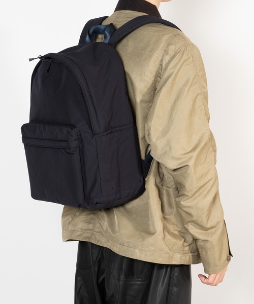 DAIWA PIER39(ダイワピア39)の「TECH ALL WEATHER DAYPACK BB-10026W(バックパック/リュック・メンズ・ネイビー/グリーン/ブラック/ブラウン・ONE SIZE)」の6枚目の写真