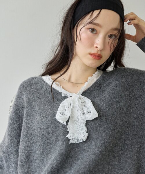 DISCOAT(ディスコート)の「【Noka】レースタイVネックニット《WEB限定》(ニット/セーター・レディース・チャコールグレー/モカ/ライトベージュ・FREE)」の15枚目の写真