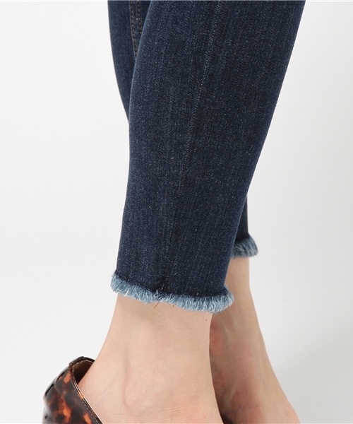 MOUSSY（マウジー）の「iSKO HW EMOTION fringe SKINNY2（デニムパンツ・レディース・ブルー/ライトブルー・26inch/27inch/23inch/24inch/25inch）」の7枚目の写真