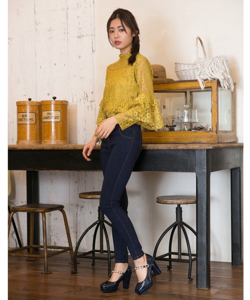 Realta（レアルタ）の「Realta(レアルタ)フェイクパール甲ベルトのパンプス（9cm）（パンプス・レディース・ブラック/ワイン/ブラック系その他/レッド/ホワイト/ホワイト系その他/ベージュ/ピンク/ピンクベージュ/ブラック系その他2/ブルー系その他/ブルー・S/LL/L/M）」の21枚目の写真