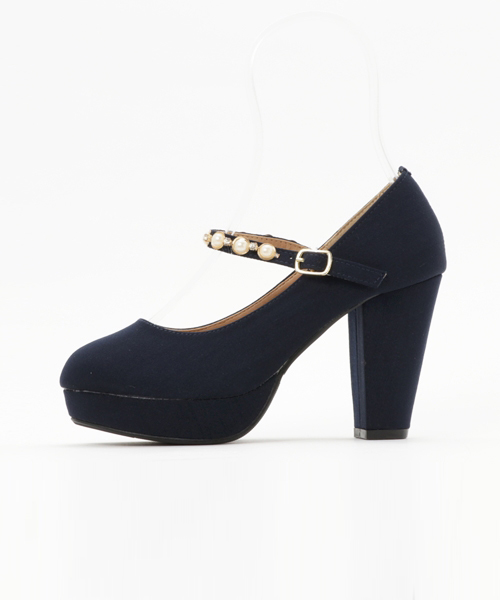 Realta（レアルタ）の「Realta(レアルタ)フェイクパール甲ベルトのパンプス（9cm）（パンプス・レディース・ブラック/ワイン/ブラック系その他/レッド/ホワイト/ホワイト系その他/ベージュ/ピンク/ピンクベージュ/ブラック系その他2/ブルー系その他/ブルー・S/LL/L/M）」の13枚目の写真