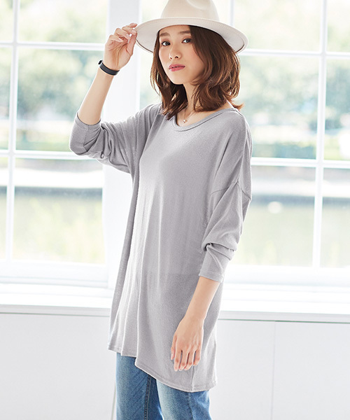 Pierrot（ピエロ）の「ビッグシルエット ニットソートップス（ニット/セーター・レディース・杢グレー/オフホワイト/ホワイト×ブラック/ブラック/カーキ/ブルー系その他/ベージュ/ネイビー/ピンク・M/L）」の5枚目の写真