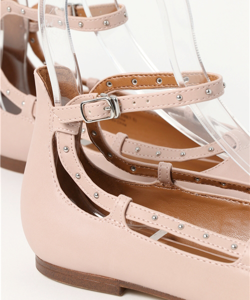 CHARLES & KEITH（チャールズ & キース）の「スタッズディテールパンプス / STUD DETAIL PUMPS（パンプス・レディース・ブラック/アイボリー/グリーン・23.5cm/23cm/25cm/24cm/24.5cm）」の9枚目の写真