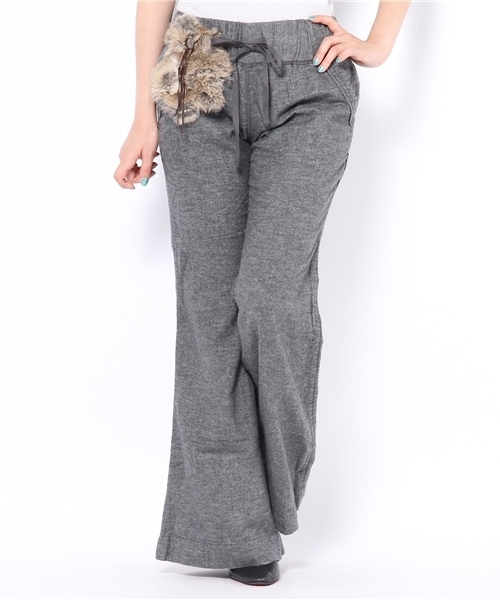 goa（ゴア）の「ファー付ナチュラルバギーパンツ（その他パンツ・レディース・ブラック/モカ/ベージュ・FREE）」の2枚目の写真