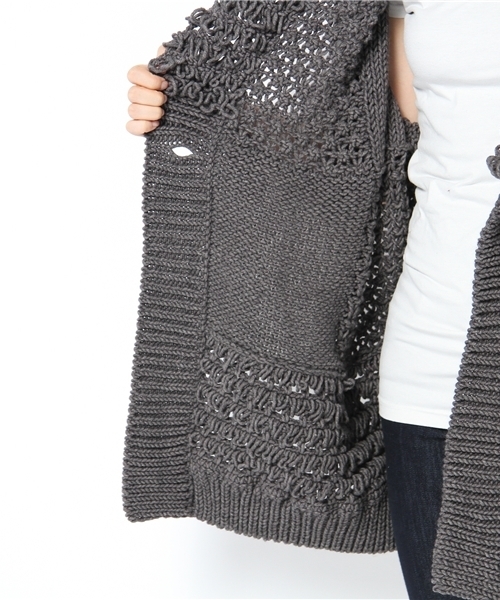 And A（アンドエー）の「アシンメループニットカーディガン（カーディガン/ボレロ・レディース・ブラック/グレー/エンジ・38）」の8枚目の写真