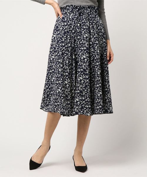 un dix cors（アンディコール）の「単色花柄ギャザースカート（スカート・レディース・ネイビー/オフホワイト・ﾌﾘ-）」の5枚目の写真