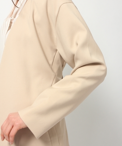 GLOBAL WORK（グローバルワーク）の「【DRESS】Wクロスノーカラーコート/778918（ノーカラージャケット・レディース・ベージュ/ライトピンク・LARGE/MEDIUM）」の10枚目の写真