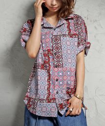 レトロ柄シャツ