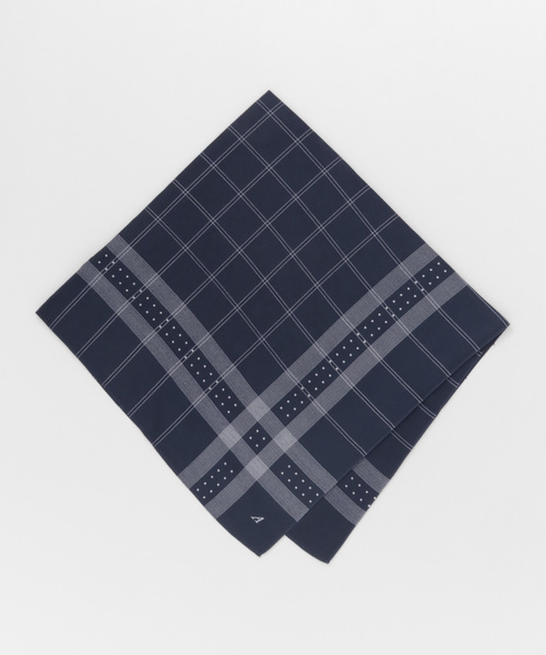 ANATOMICA（アナトミカ）の「ANATOMICA　SATIN SCARF（バンダナ/スカーフ・レディース・ネイビー/ブラウン・FREE）」の4枚目の写真