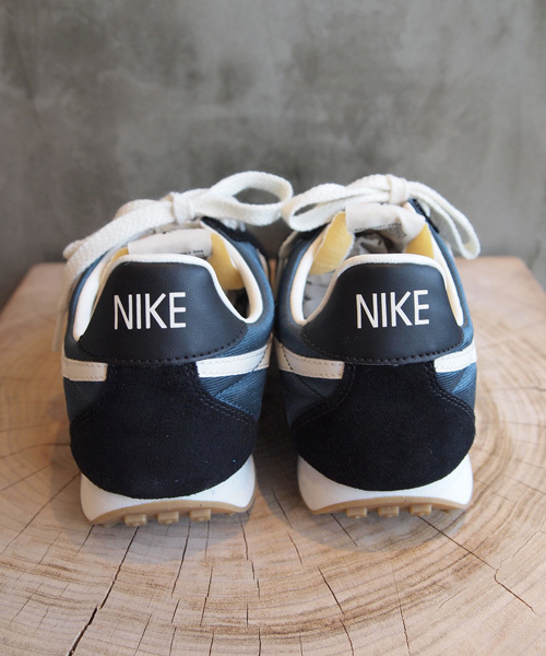 BEAUTY&YOUTH UNITED ARROWS(ビューティーアンドユースユナイテッドアローズ)の「BYBC ∵NIKE MONTREALヴィンテージ スニーカー ◆(スニーカー・レディース・ブラック/オリーブ・23/23.5/24/24.5/25)」の4枚目の写真