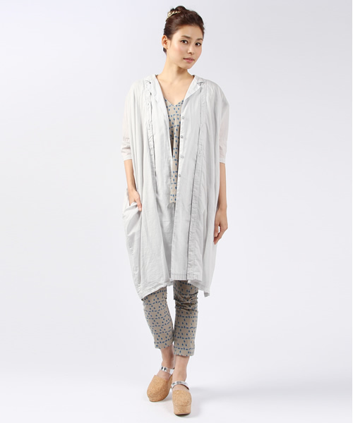 ARCHI（アーキ）の「HOJA LONG SHIRT JACKET（ワンピース・レディース・ライトブルー/ブラック/イエロー・SMALL/MEDIUM）」の4枚目の写真