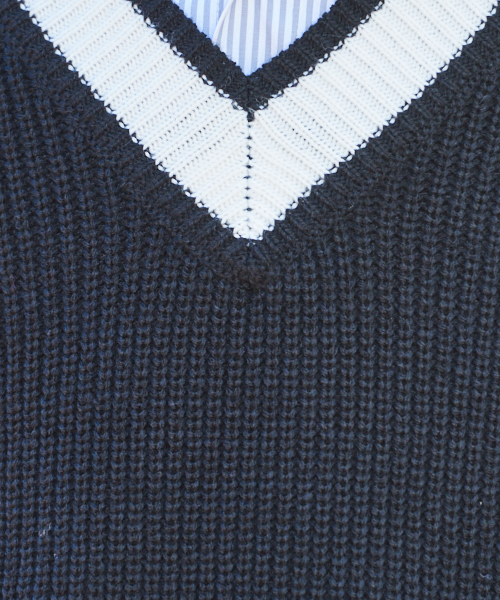 kutir（クティール）の「Vネックチルデンニットベスト（Tシャツ/カットソー・メンズ・ブラック/ベージュ・MEDIUM/LARGE）」の10枚目の写真