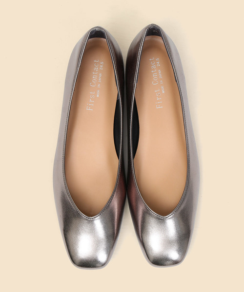 Fashion Letter（ファッションレター）の「Vカット スクエアトゥフラットシューズ（パンプス・レディース・ブラック/シルバー/ダークグレー/ブラック系その他/チャコール/ホワイト/グレイッシュベージュ/エンジ/レオパード/ブラック系その他2/グレー系その他2/その他/グレー系その他・22.5cm/23.5cm/24.5cm/23.0cm/24.0cm/22.0cm）」の18枚目の写真