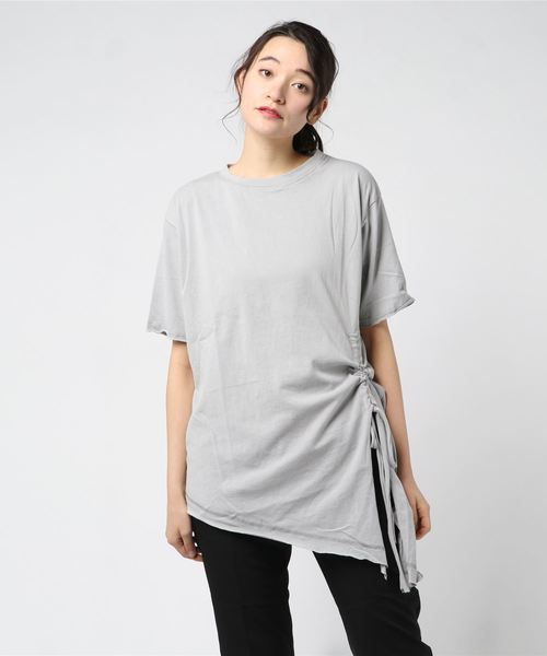 ROGER AND RAW(ロジャーアンドロウ)の「Roger&Raw / アシメシャーリングピグメントT(Tシャツ/カットソー・レディース・ホワイト/ライトグレー/ライトブルー/ベージュ/オフホワイト・M)」の3枚目の写真