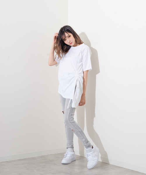 ROGER AND RAW(ロジャーアンドロウ)の「Roger&Raw / アシメシャーリングピグメントT(Tシャツ/カットソー・レディース・ホワイト/ライトグレー/ライトブルー/ベージュ/オフホワイト・M)」の18枚目の写真