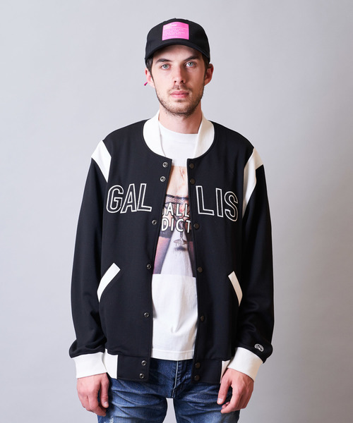 GALLIS ADDICTION（ガリスアディクション）の「GA ポンチ カットスタジャン（スタジャン・メンズ・ブラック/イエロー・M/L）」の3枚目の写真