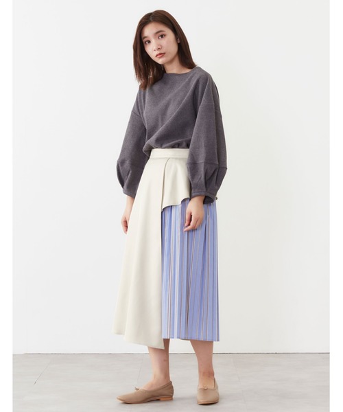 POU DOU DOU（プードゥドゥ）の「サイドぺプラムプリーツスカート（スカート・レディース・ベージュ/ネイビー/ブルー・3）」の9枚目の写真