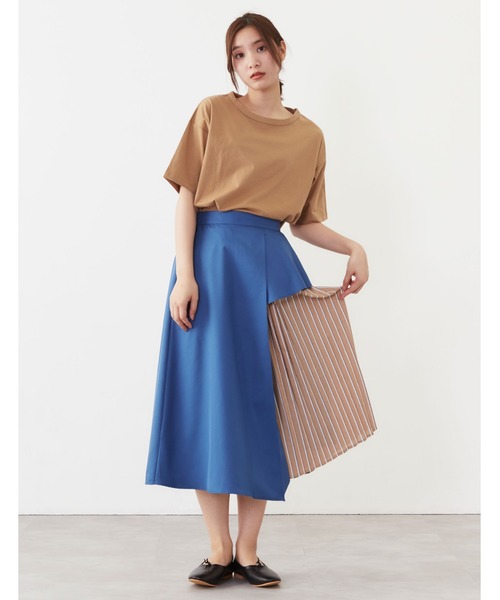 POU DOU DOU（プードゥドゥ）の「サイドぺプラムプリーツスカート（スカート・レディース・ベージュ/ネイビー/ブルー・3）」の17枚目の写真