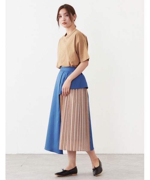 POU DOU DOU（プードゥドゥ）の「サイドぺプラムプリーツスカート（スカート・レディース・ベージュ/ネイビー/ブルー・3）」の18枚目の写真