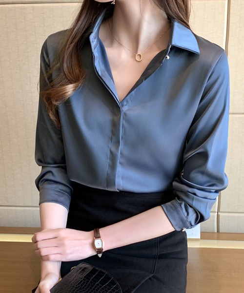 Pittok(ピットク)の「マットサテン長袖開襟シャツ(シャツ/ブラウス・レディース・ブルー/ホワイト/ピンク・M/L)」の17枚目の写真