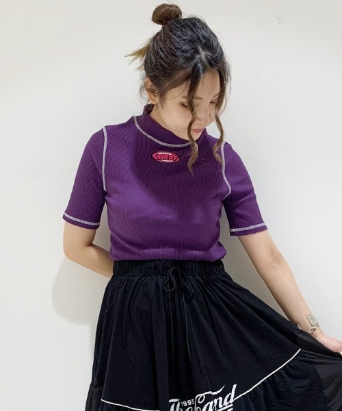 Candy Stripper（キャンディストリッパー）の「BICOLOR STITCH RIB トップス（Tシャツ/カットソー・レディース・アイボリー/ブラック/グリーン/ライム/パープル/ピンク・2）」の6枚目の写真