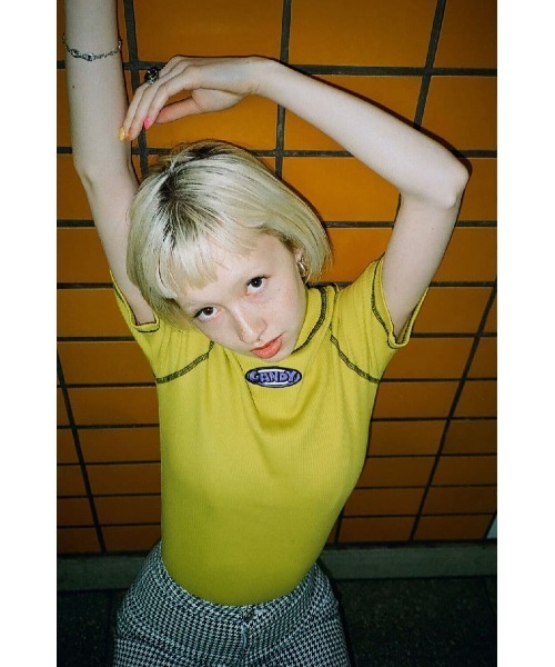 Candy Stripper（キャンディストリッパー）の「BICOLOR STITCH RIB トップス（Tシャツ/カットソー・レディース・アイボリー/ブラック/グリーン/ライム/パープル/ピンク・2）」の18枚目の写真