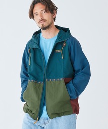L.L.Bean（エルエルビーン）の「マウンテン・クラシック・ジャケット、マルチカラー ジャパン・フィット（マウンテンパーカー）」