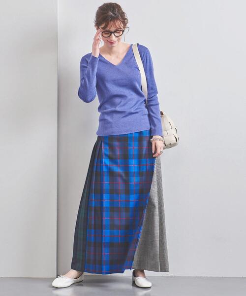 UNITED ARROWS（ユナイテッドアローズ）の「UBCB C/SI FULL/N Vネック ニット（ニット/セーター・レディース・オフホワイト/ダークグレー/ロイヤルブルー・フリー）」の8枚目の写真