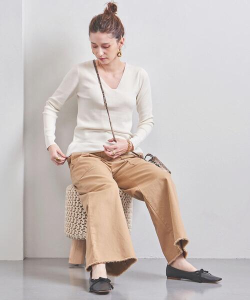 UNITED ARROWS（ユナイテッドアローズ）の「UBCB C/SI FULL/N Vネック ニット（ニット/セーター・レディース・オフホワイト/ダークグレー/ロイヤルブルー・フリー）」の12枚目の写真