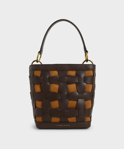 CHARLES & KEITH（チャールズ & キース）の「ウェーブディテール バケツバッグ / Weave Detail Bucket Bag（ショルダーバッグ・レディース・ブラック/ブルー/ブラウン系その他/セージグリーン・M）」の2枚目の写真