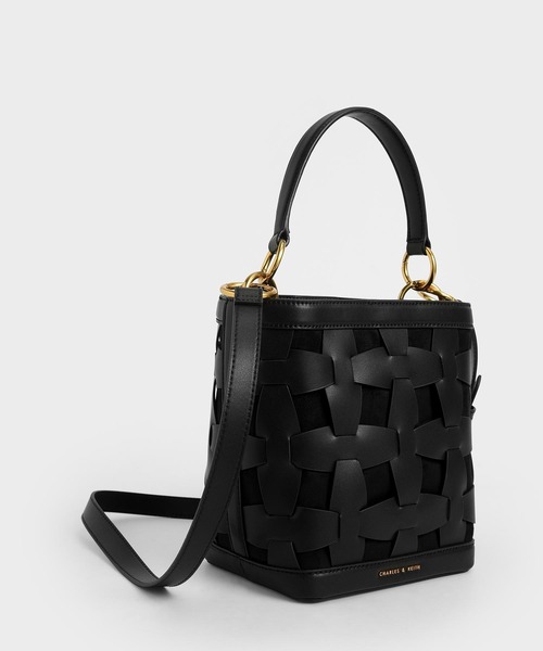 CHARLES & KEITH（チャールズ & キース）の「ウェーブディテール バケツバッグ / Weave Detail Bucket Bag（ショルダーバッグ・レディース・ブラック/ブルー/ブラウン系その他/セージグリーン・M）」の21枚目の写真