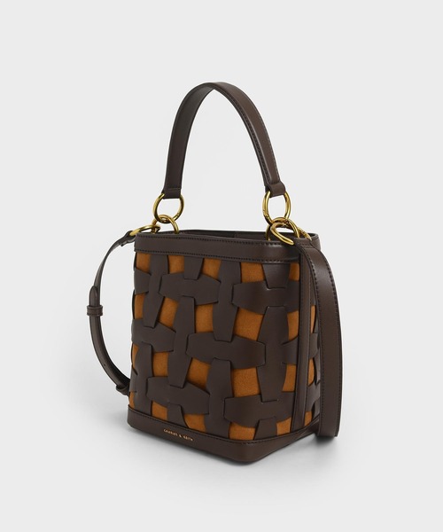 CHARLES & KEITH（チャールズ & キース）の「ウェーブディテール バケツバッグ / Weave Detail Bucket Bag（ショルダーバッグ・レディース・ブラック/ブルー/ブラウン系その他/セージグリーン・M）」の9枚目の写真