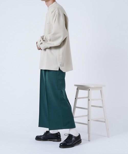 kutir（クティール）の「ルーズバンドカラーシャツ（シャツ/ブラウス・メンズ・オフホワイト/ライトグレー/ダークブラウン・MEDIUM/LARGE）」の7枚目の写真