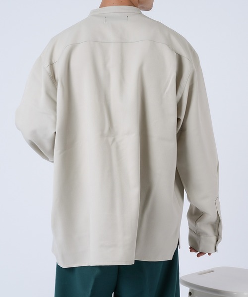 kutir（クティール）の「ルーズバンドカラーシャツ（シャツ/ブラウス・メンズ・オフホワイト/ライトグレー/ダークブラウン・MEDIUM/LARGE）」の9枚目の写真