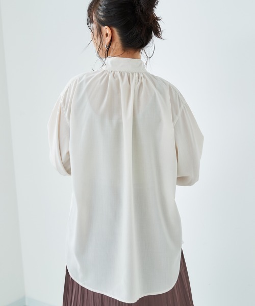cepo（セポ）の「パイピングスタンドネックブラウス（シャツ/ブラウス・レディース・ベージュ/オフホワイト/サックスブルー・M）」の5枚目の写真