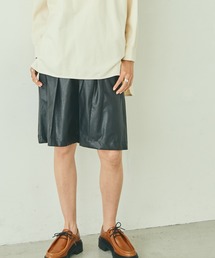 audrey and john wad | 【Audrey and John Wad】エコレザータックワイドハーフパンツ(その他パンツ)