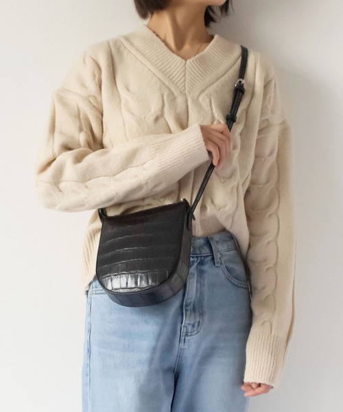 me+em select（ミームセレクト）の「クロコダイル柄ハーフムーンショルダーバッグ（ショルダーバッグ・レディース・ブラック/ダークブラウン/ベージュ/ブラウン/アイボリー・FREE）」の22枚目の写真