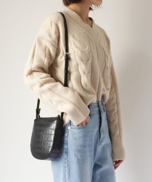 me+em select（ミームセレクト）の「クロコダイル柄ハーフムーンショルダーバッグ（ショルダーバッグ・レディース・ブラック/ダークブラウン/ベージュ/ブラウン/アイボリー・FREE）」の19枚目の写真