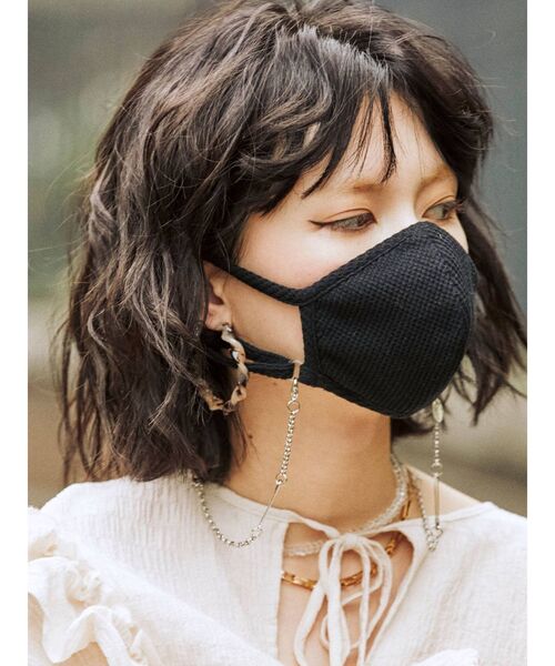 jouetie（ジュエティ）の「セーフティピンマスクチェーン（マスク・レディース・シルバー/ゴールド・FREE）」の3枚目の写真