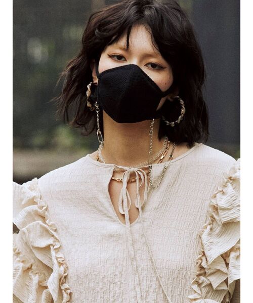 jouetie（ジュエティ）の「セーフティピンマスクチェーン（マスク・レディース・シルバー/ゴールド・FREE）」の4枚目の写真