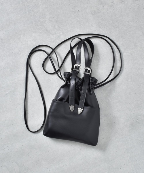 SVEC（シュベック）の「バックルベルト 巾着 ショルダーバッグ（ショルダーバッグ・レディース・ブラック/ホワイト/シルバー・FREE）」の11枚目の写真