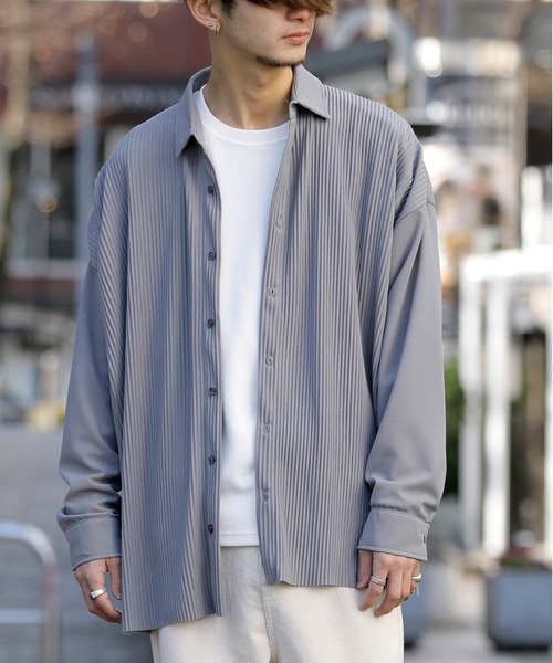 ADMIX/ATELIER SAB MEN(アドミックスアトリエサブメン)の「クレープ タック プリーツ コンビ シャツ セットアップ対応可(シャツ/ブラウス・メンズ・グレイッシュブルー/ブラック/グレイッシュベージュ/グレー・50/48)」の2枚目の写真