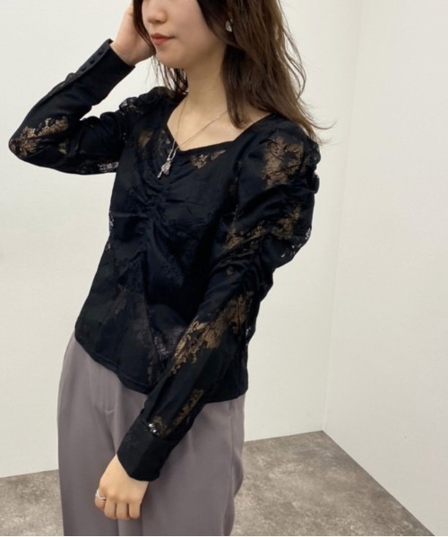 apres jour mignon(アプレジュールミニョン)の「袖コンシャスレースブラウス 【ZOZOTOWN限定アイテム】(シャツ/ブラウス・レディース・ブラック/ブルー/オフホワイト・X-LARGE/フリー)」の2枚目の写真