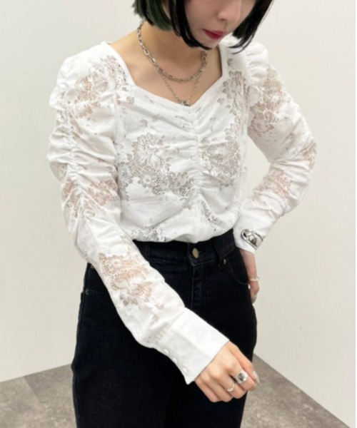 apres jour mignon(アプレジュールミニョン)の「袖コンシャスレースブラウス 【ZOZOTOWN限定アイテム】(シャツ/ブラウス・レディース・ブラック/ブルー/オフホワイト・X-LARGE/フリー)」の4枚目の写真