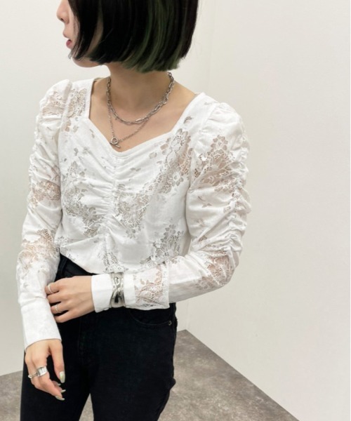 apres jour mignon(アプレジュールミニョン)の「袖コンシャスレースブラウス 【ZOZOTOWN限定アイテム】(シャツ/ブラウス・レディース・ブラック/ブルー/オフホワイト・X-LARGE/フリー)」の6枚目の写真