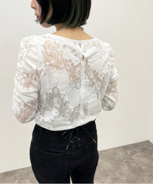 apres jour mignon(アプレジュールミニョン)の「袖コンシャスレースブラウス 【ZOZOTOWN限定アイテム】(シャツ/ブラウス・レディース・ブラック/ブルー/オフホワイト・X-LARGE/フリー)」の7枚目の写真