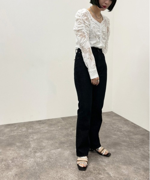 apres jour mignon(アプレジュールミニョン)の「袖コンシャスレースブラウス 【ZOZOTOWN限定アイテム】(シャツ/ブラウス・レディース・ブラック/ブルー/オフホワイト・X-LARGE/フリー)」の9枚目の写真
